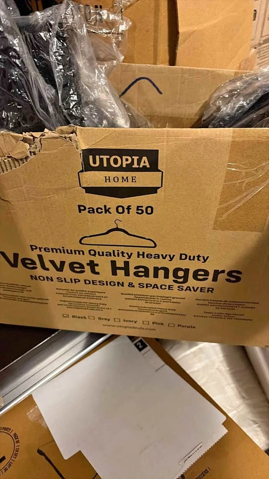 Velvet Hangers Non-Slip Slim Black NEW 75 Available