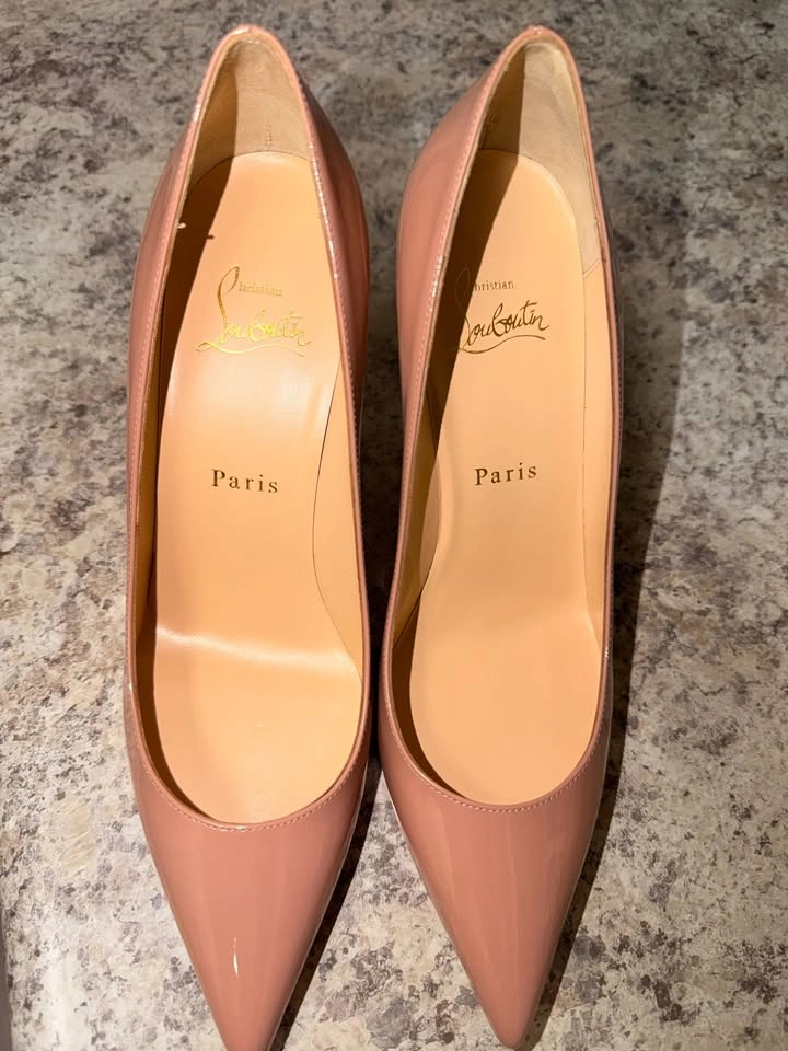 CHRISTIAN LOUBOUTIN BLUSH SHOES - photo 3