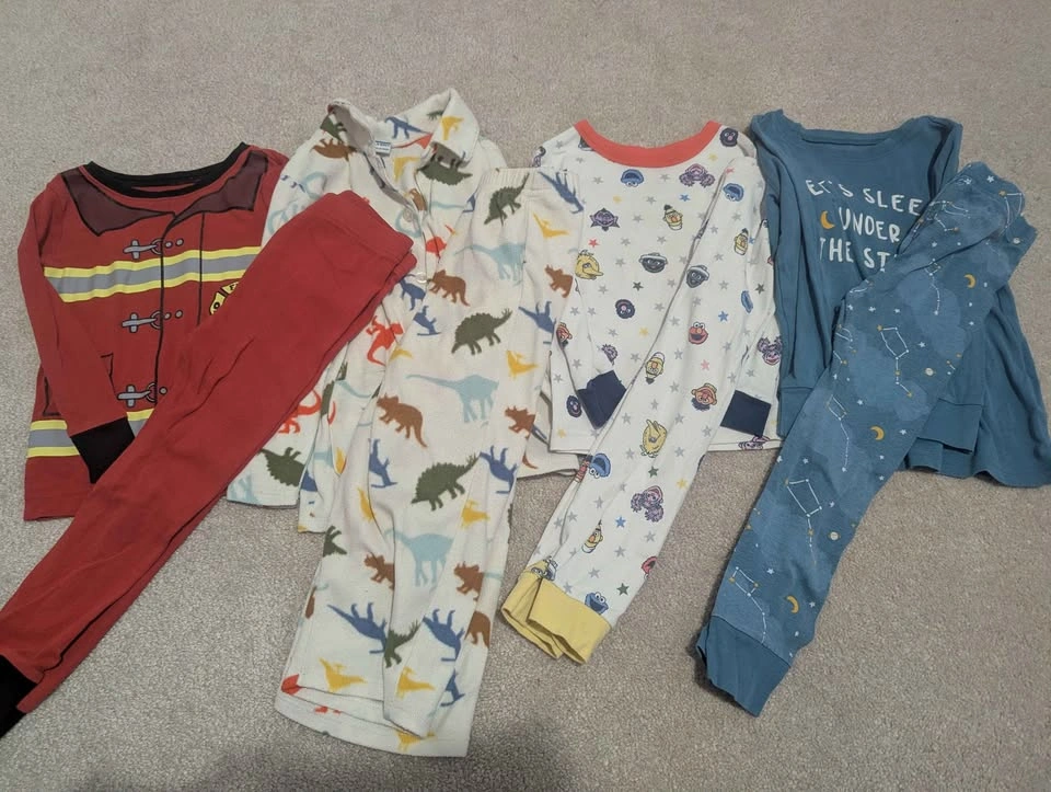 3T Boys Clothing Lot - Carter's, Old Navy, Gymboree - Lot 1 - photo 4