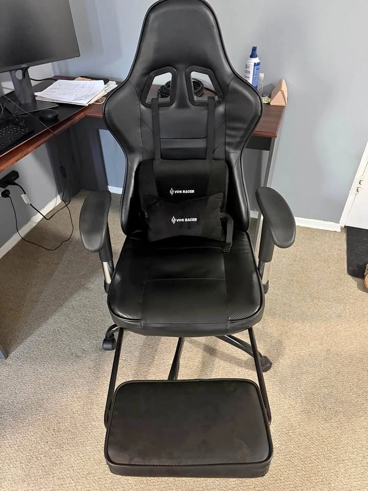 Gaming/Office Chair with Massage Function