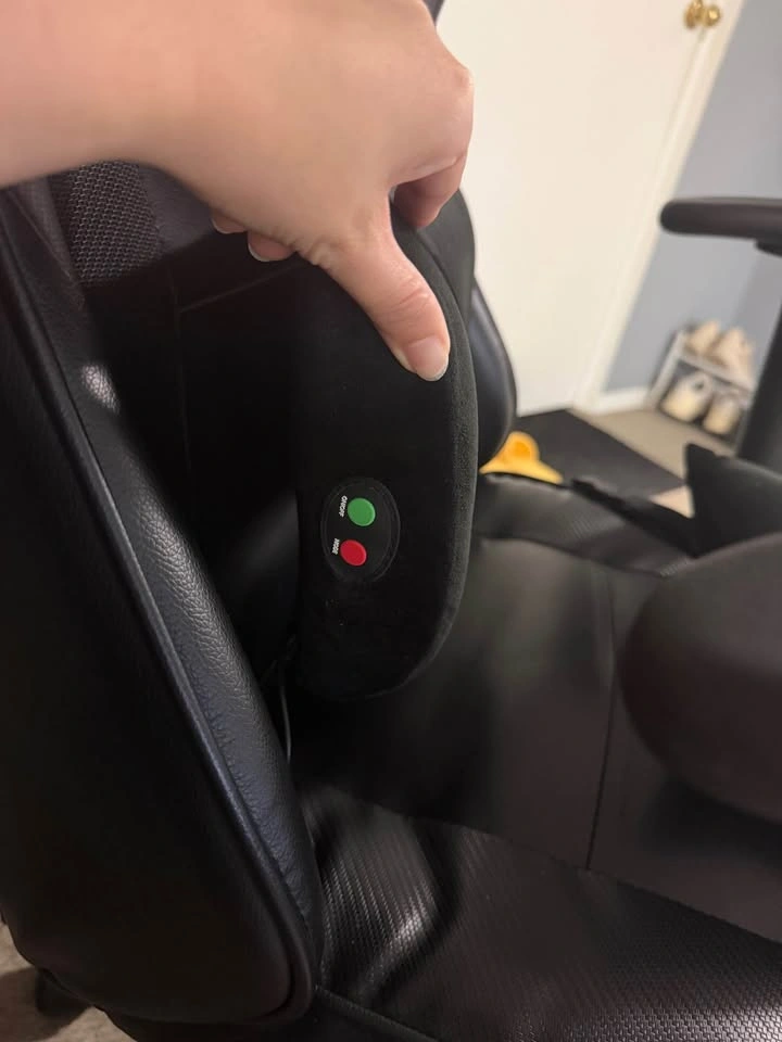 Gaming/Office Chair with Massage Function - photo 3