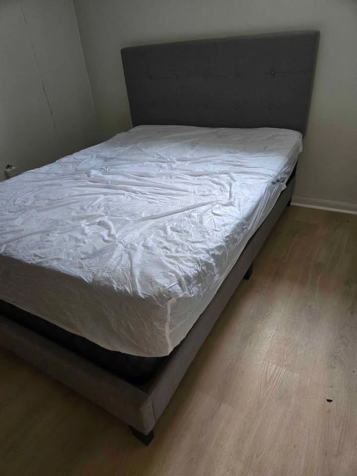 Double Mattress, Box Spring, and Tufted Headboard - photo 4