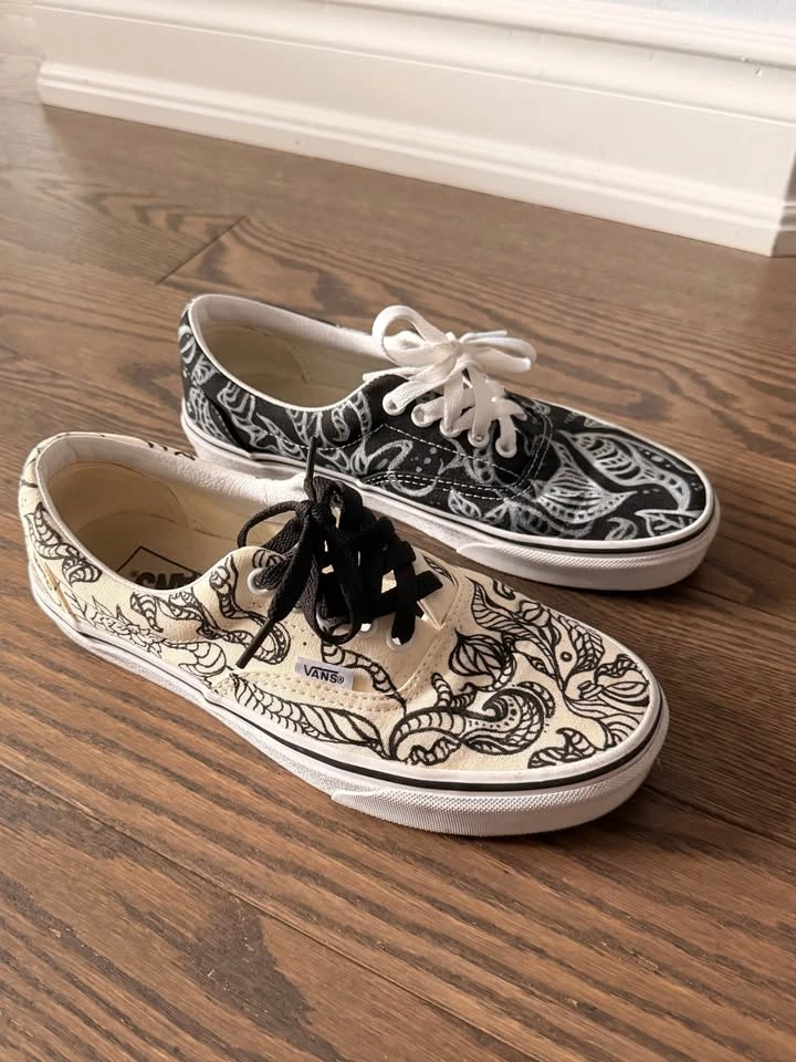 Vans Authentic Shoes (Black & White, Original Floral Design) - photo 2