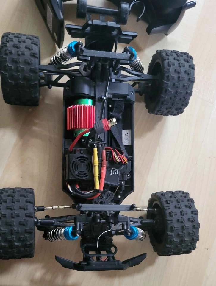 RC Car | DEERC 4WD 8618 Brushless - photo 3