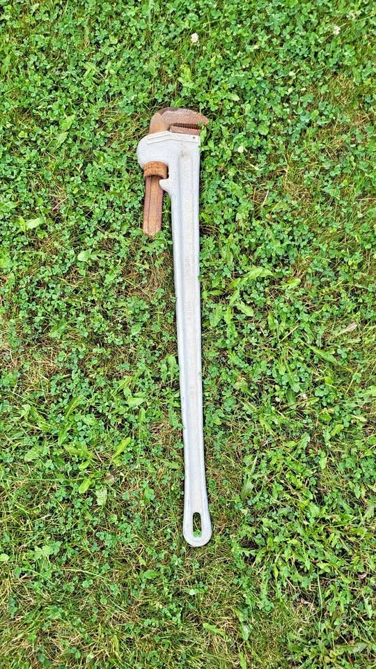 EXTRA LARGE Aluminum Pipe Wrench UltraPro 48"