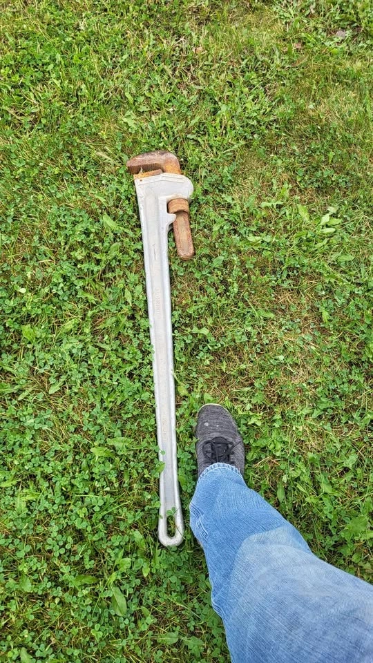 EXTRA LARGE Aluminum Pipe Wrench UltraPro 48" - photo 3