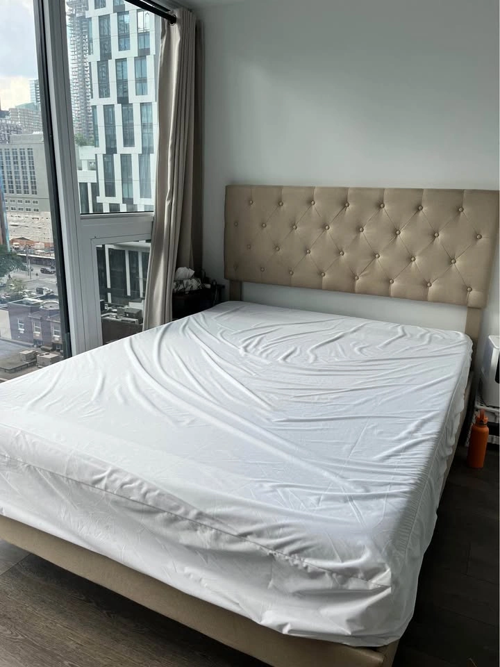 Queen size bed frame with Headboard - photo 2
