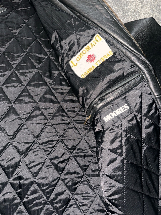 black leather bomber jacket size XL - photo 4