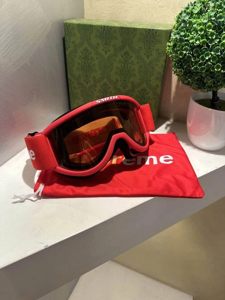 FW15 Supreme x Smith Cariboo Otg Ski Goggles Red - photo 4
