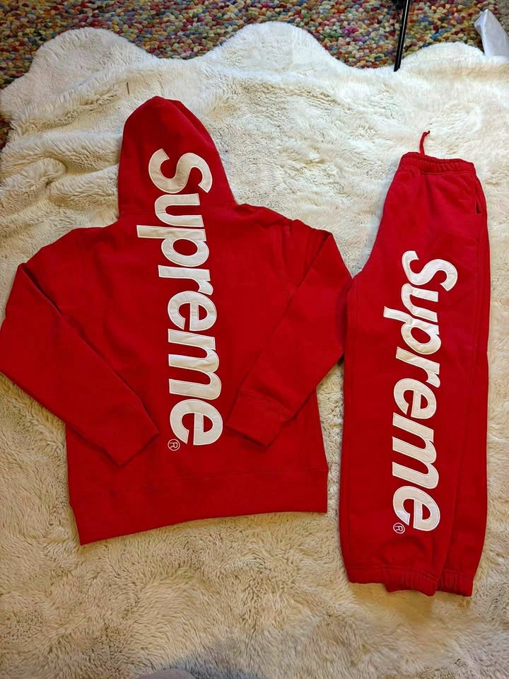 Supreme Satin appliqué in red