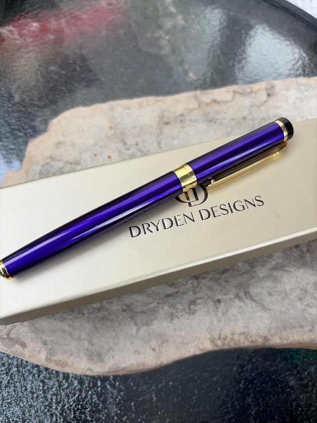 Dryden Designs hooded nib fountain pen