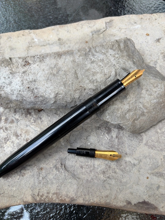 vintage Osmiroid 65 Fountain Pen with extra nib - photo 2