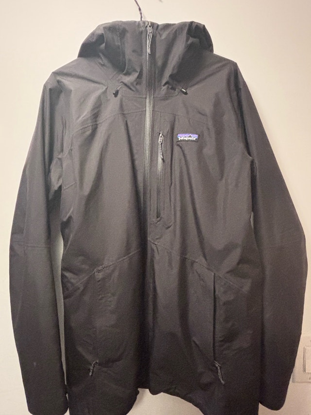 Patagonia Women’s Powder Town Jacket – Black – Size L