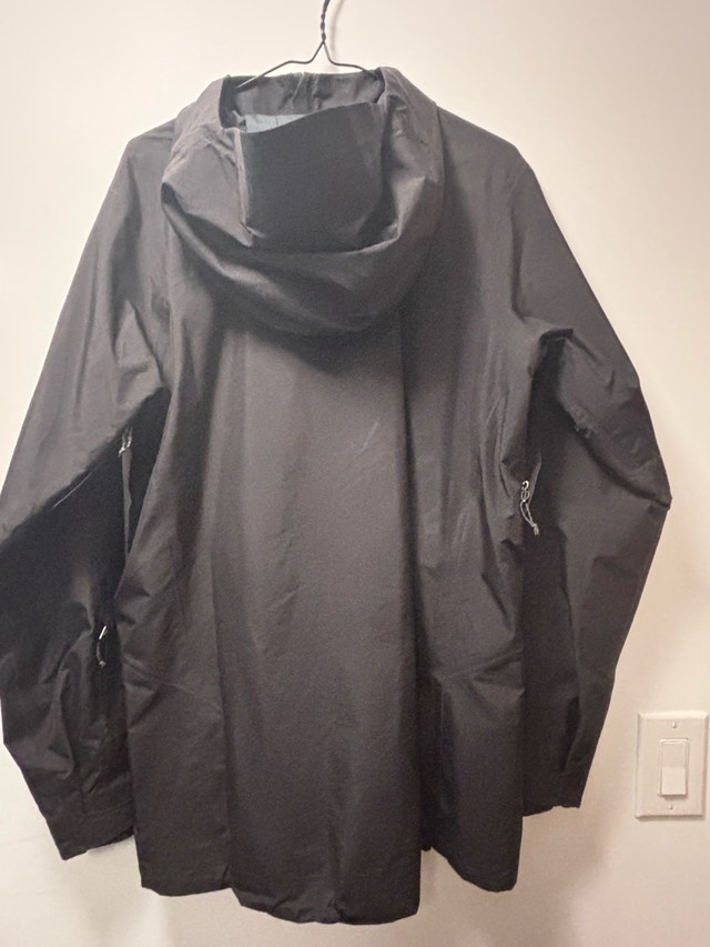 Patagonia Women’s Powder Town Jacket – Black – Size L - photo 4