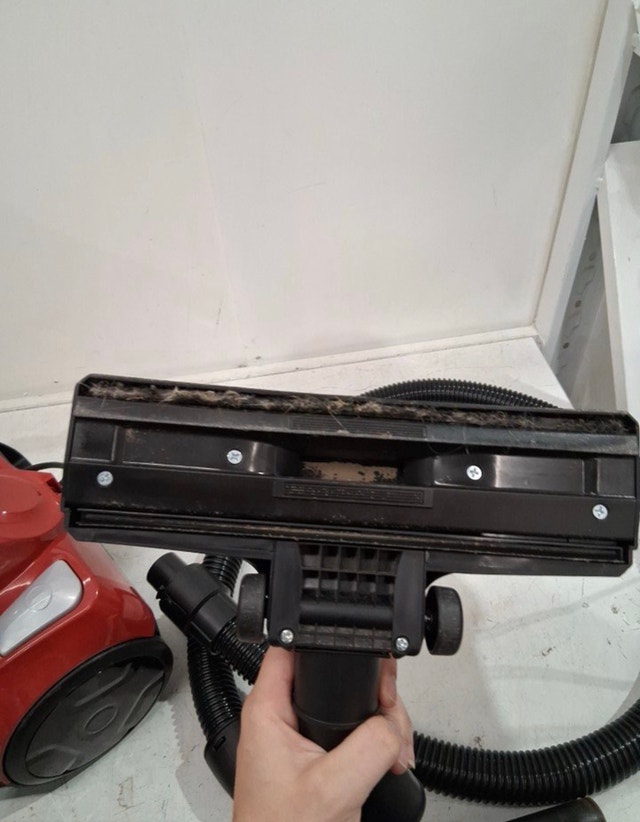 Bissell Zing II Canister Vacuum - photo 2