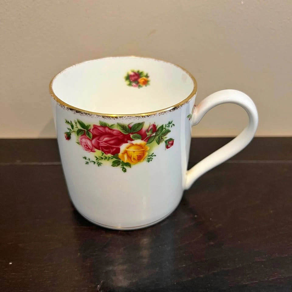 Royal Albert Old Country Roses Modern Mug Bone China