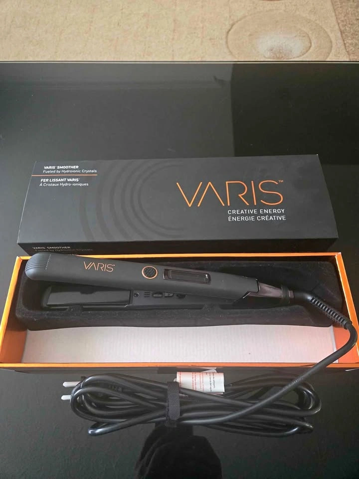 Straightening Iron (In box - Never used)