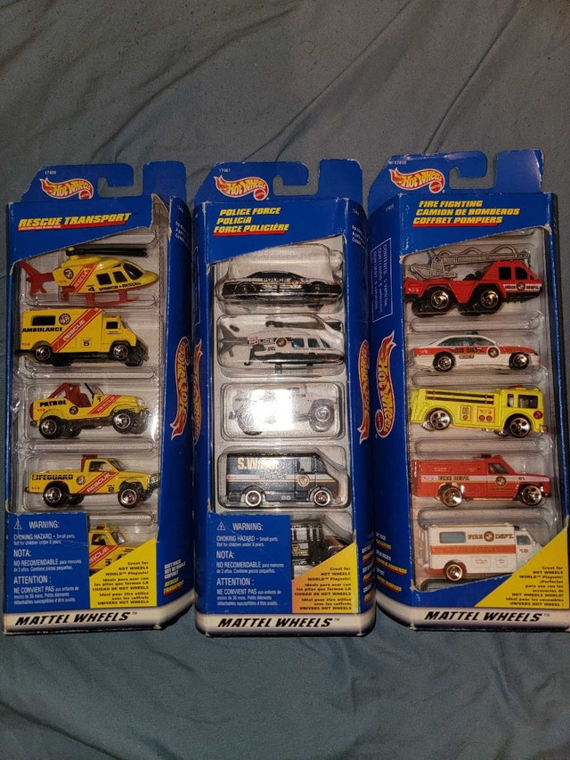 Hot Wheels Rescue and Police Vehicle Gift Sets