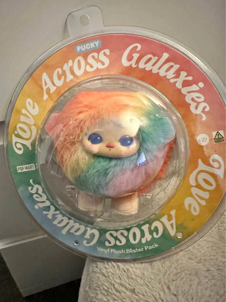 Pop Mart Pucky Love Across Galaxies Vinyl Plush Blister Pack