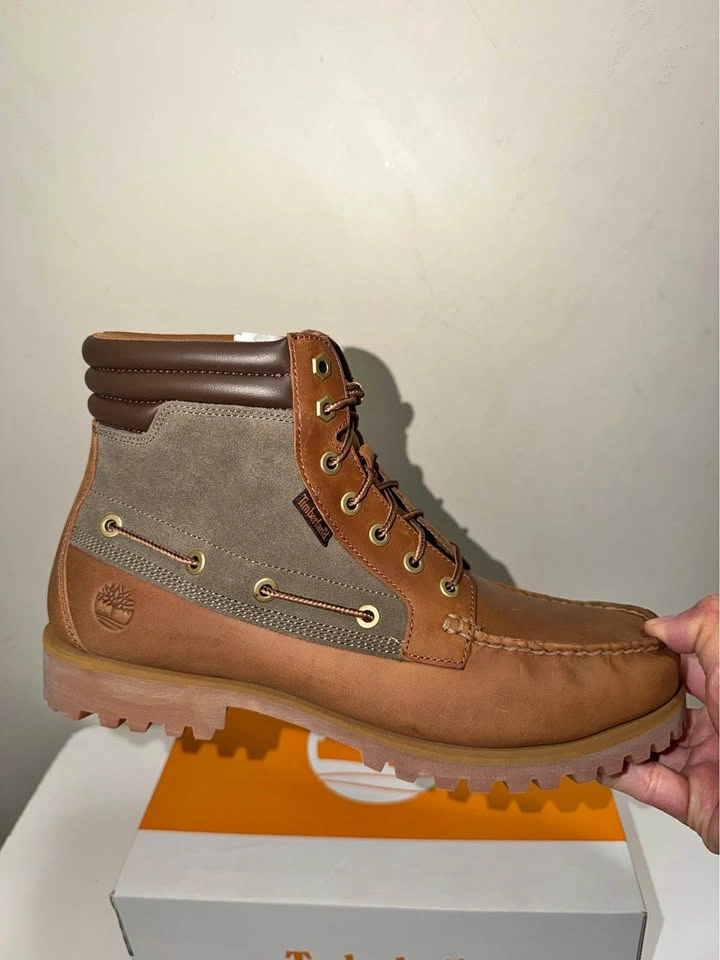 New Timberland Men Nubuck Boots. Size 12 US. Firm price.