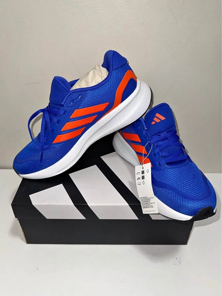 New Adidas Men Cloudfoam Running Shoes. Sizes 10 & 12 US