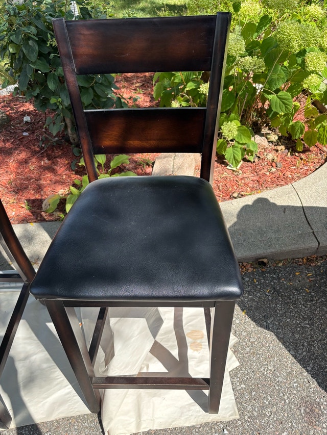 Bar Stools/dining chairs, qty 4