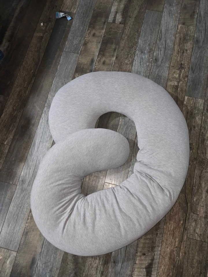 Grey C-Shaped Pregnancy Body Pillow - photo 3