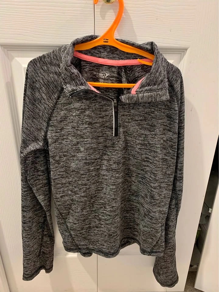 Old Navy Kid Girls Top (Size 10/12)