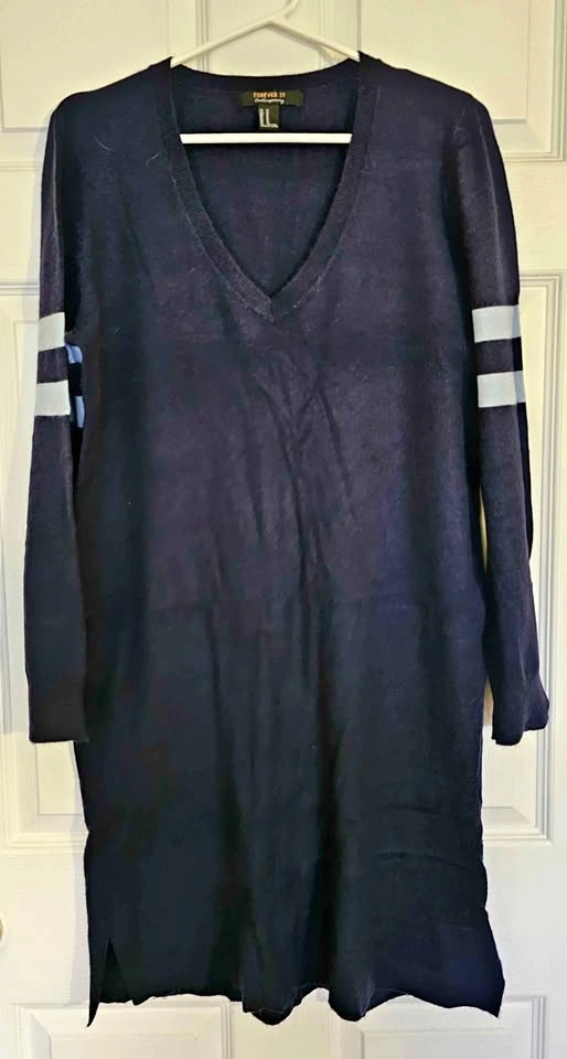 Forever21 Contemporary V-Neck Knit Sweater Dress - Size Medium