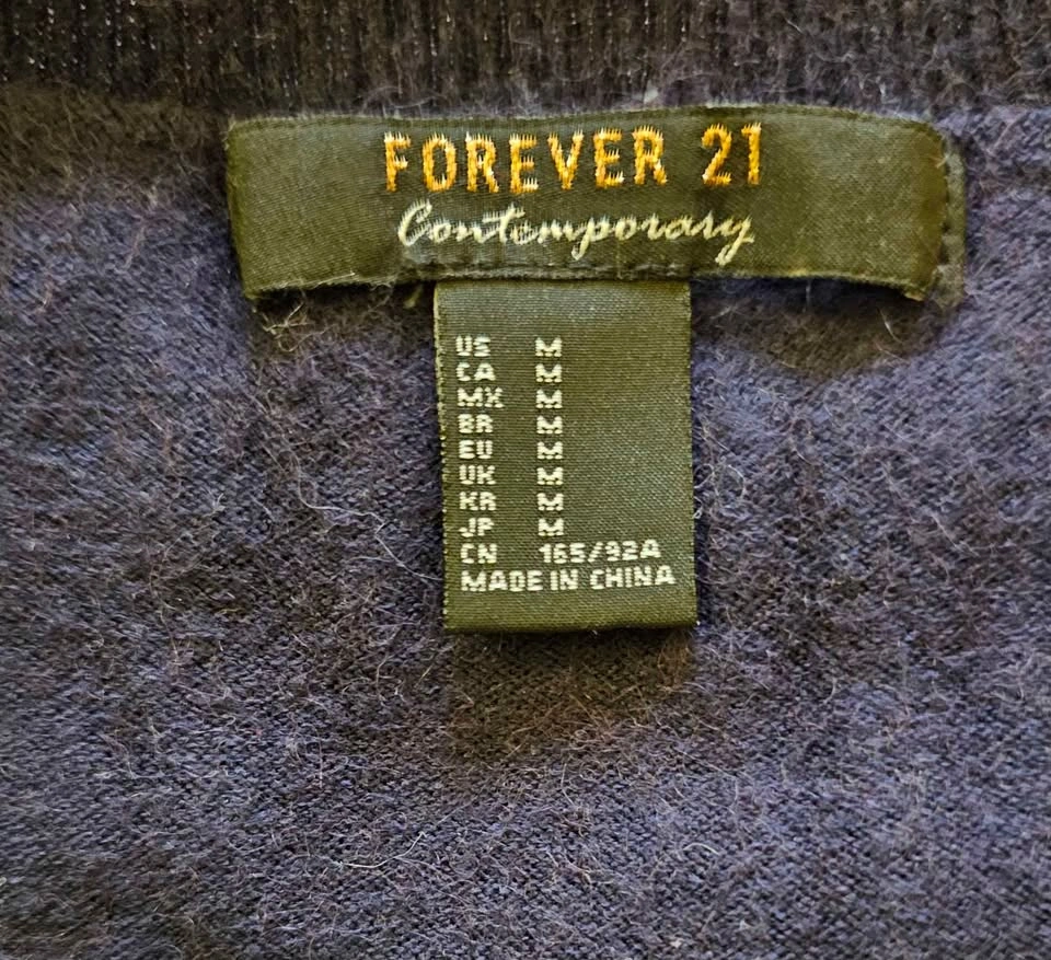 Forever21 Contemporary V-Neck Knit Sweater Dress - Size Medium - photo 2