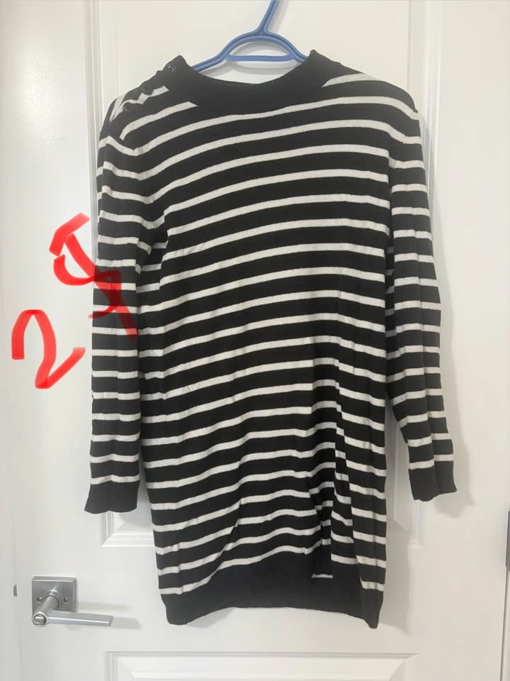Women’s clothing - photo 3