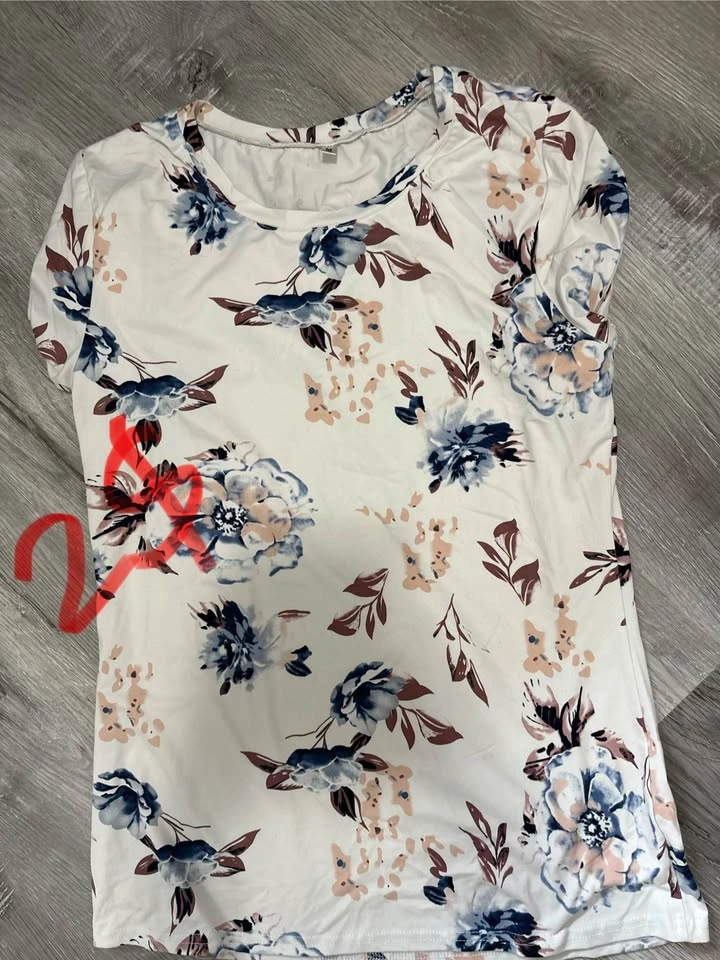 Women’s clothing - photo 3