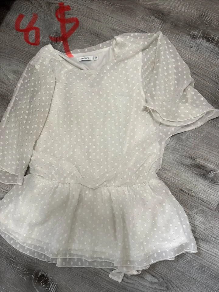Women’s clothing - photo 4