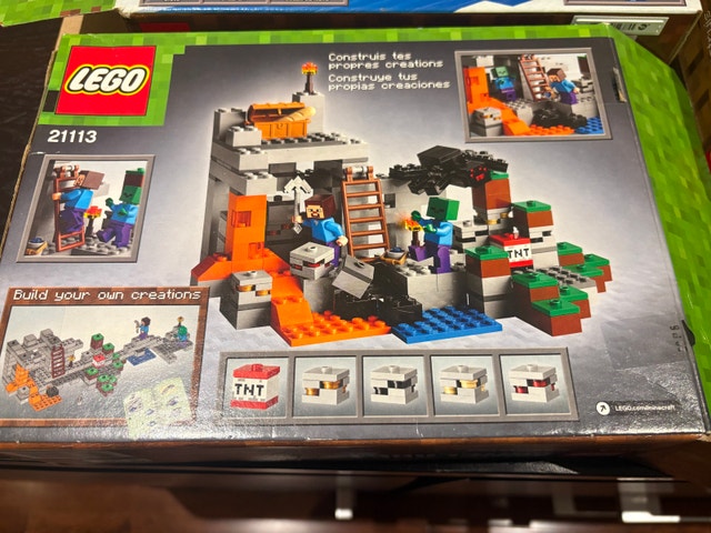 LEGO Minecraft Set Bundle - photo 2
