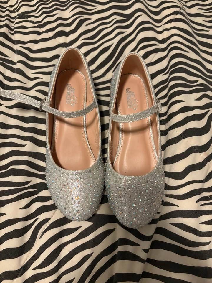 Girls party shoes Size 4 - photo 5