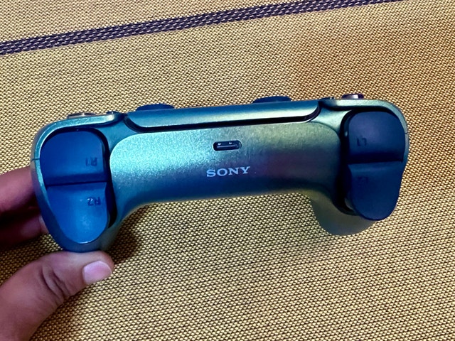 PS5 DualSense Wireless Controller – Chroma Teal | Like New - photo 3
