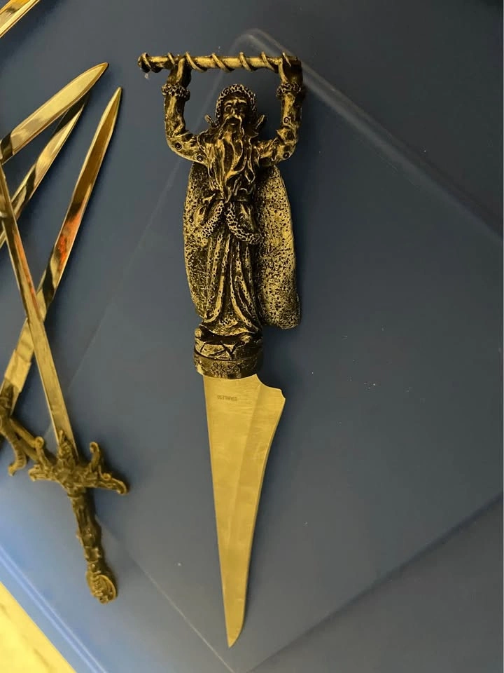 Vintage 90s Fantasy Sword Letter Opener Collection (18pc) - photo 3