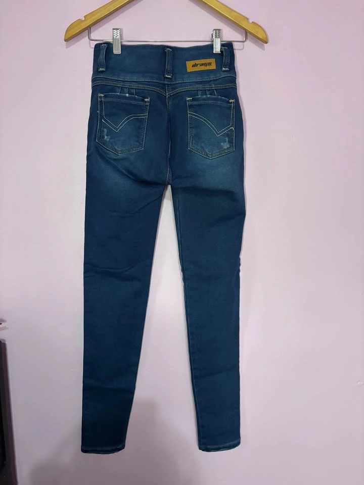 Jeans levantacola size 24in - photo 3