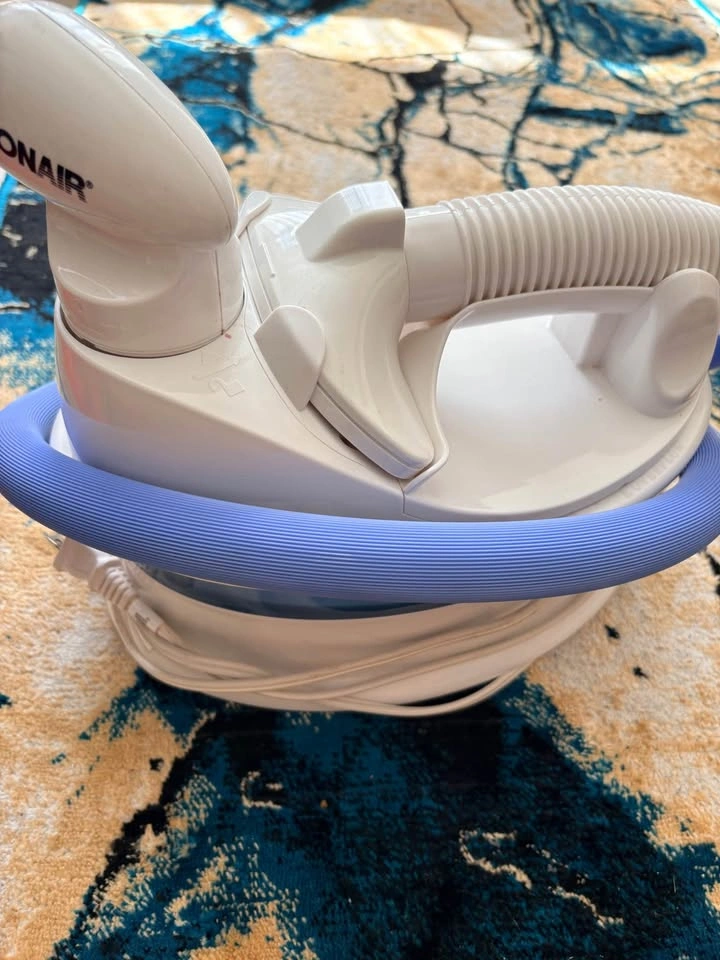 Conair Compact Garment Steamer GS08WDC - photo 2