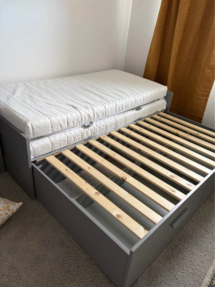 Perfect condition extendable bed - photo 3