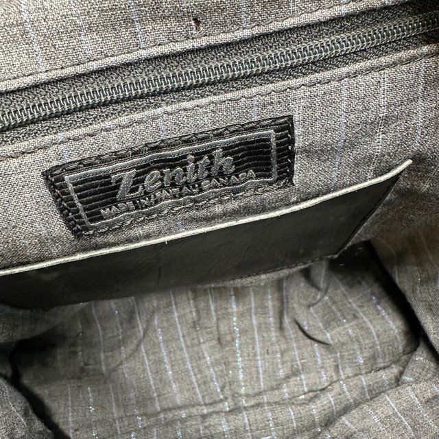 Zenith Black Leather Shoulder Bag – Made in Canada – Adjustable - photo 4