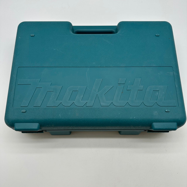 Makita 6914D 12V Cordless Impact Driver Kit - photo 4