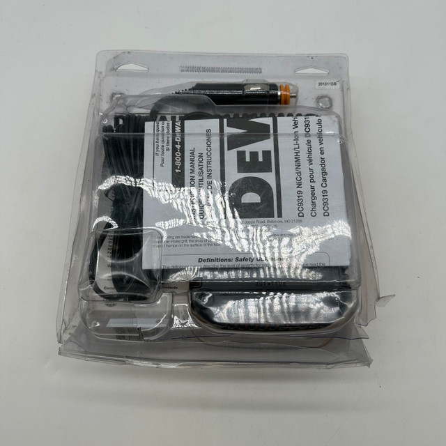 New DeWalt DC9319 7.2-18V Vehicle Charger - photo 2