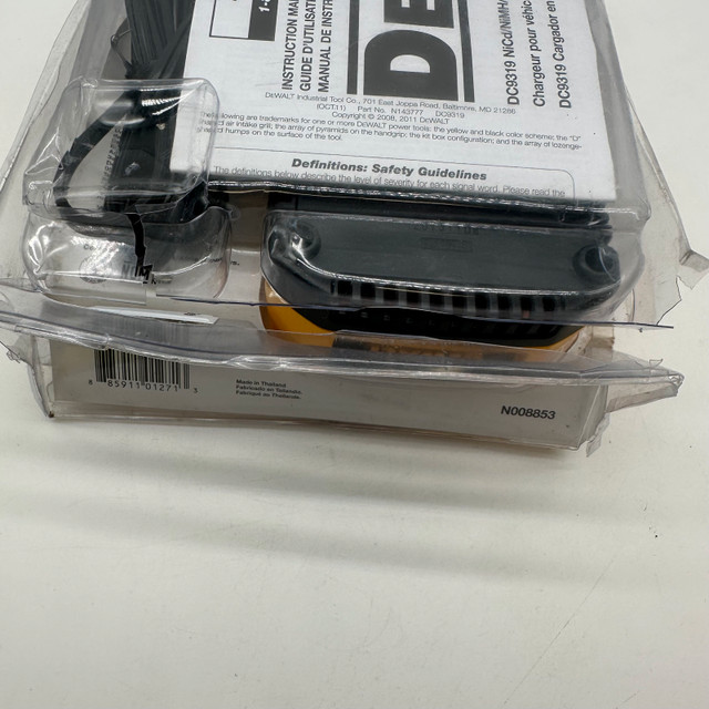 New DeWalt DC9319 7.2-18V Vehicle Charger - photo 4