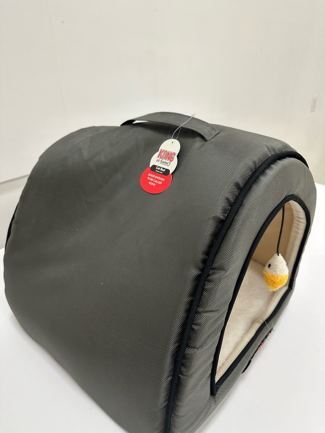 KONG Cat Bed with Toy – Soft & Durable - photo 2