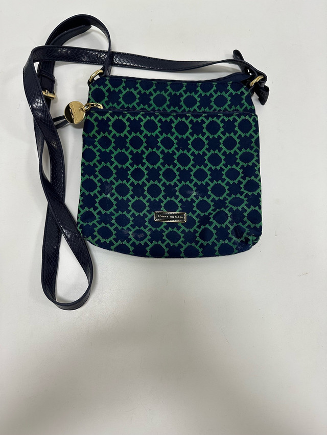 Tommy Hilfiger Crossbody Bag
