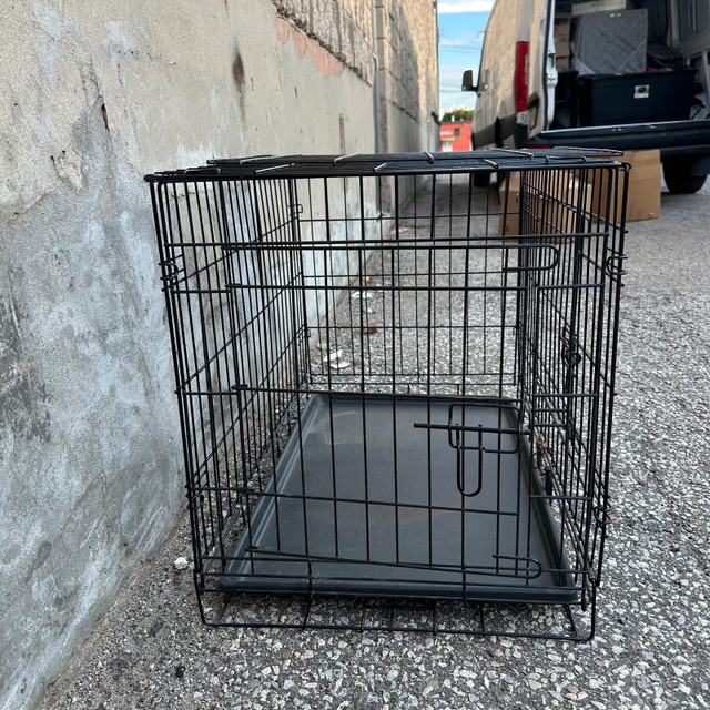 Foldable Metal Dog Crate - Medium Size - photo 2