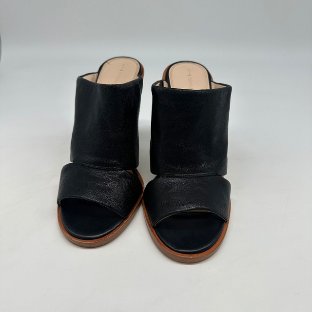 Banana Republic Leather Heeled Mules - Size 8 - photo 4