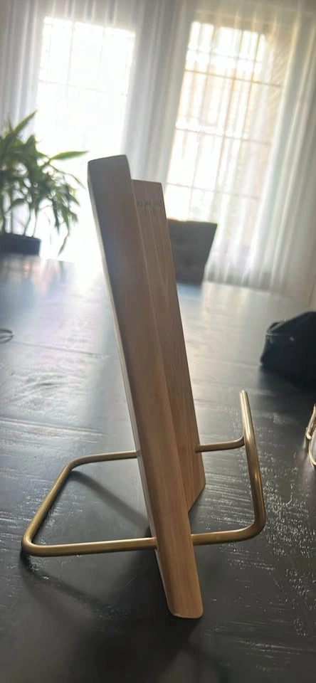 3 fois par jour Wooden Cookbook Stand - photo 2