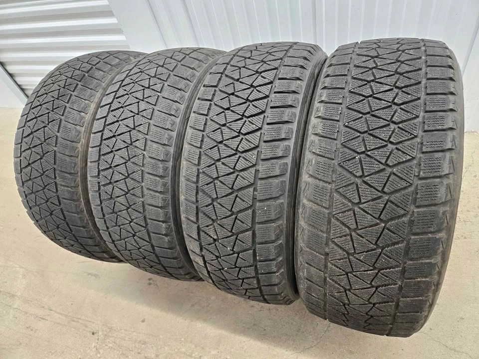 Bridgestone Blizzak Winter Tires 235/50R18 - photo 2